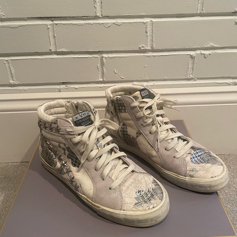 Vintage Havana high top sneakers size 7.5